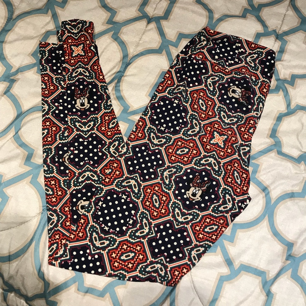 Lularoe Disney OS leggings